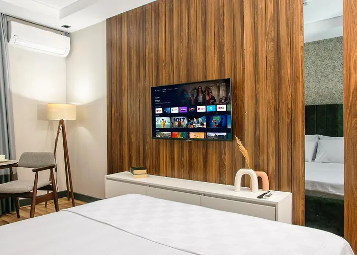 La Mia Suites